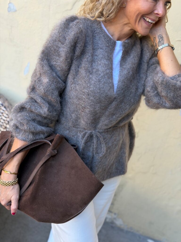 Ella & il Fredrikke Chunky Cardigan Brown – Brun mohaircardigan med belte