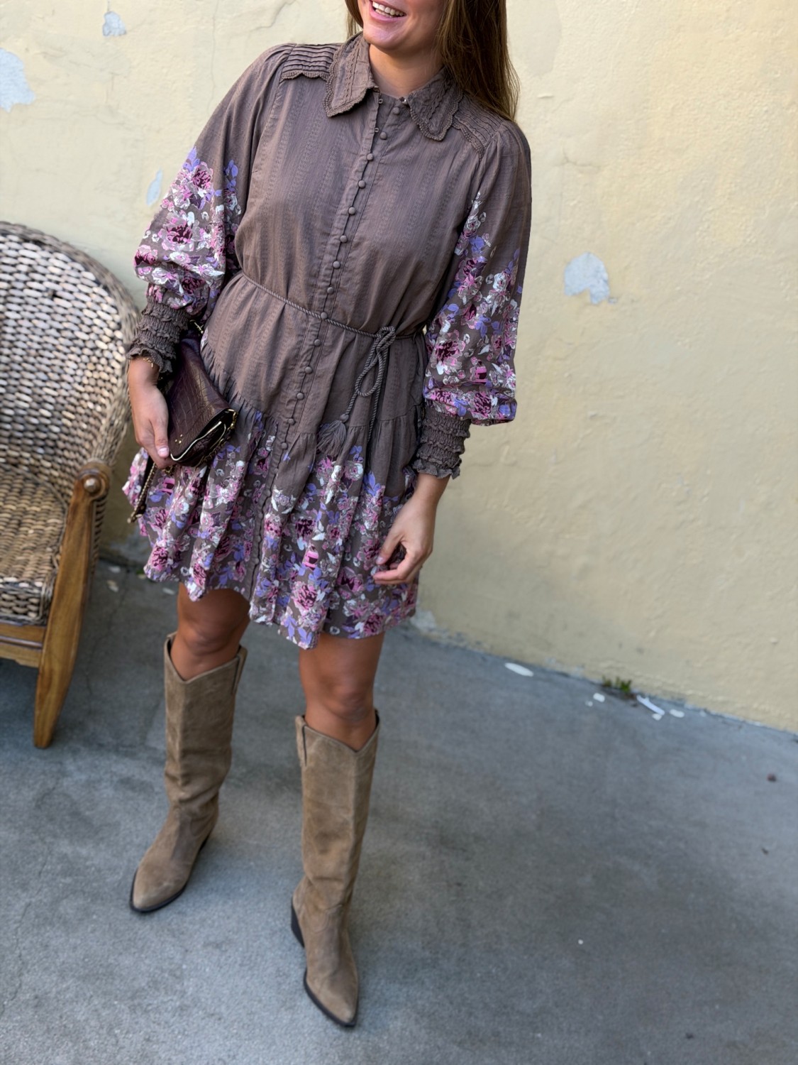 YAS Somellu LS Shirt Dress Timber Wolf – Blomstrete skjortekjole i 100 % bomull