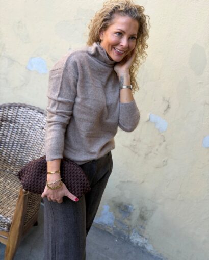 Close To My Heart Caia Sweater Hunter Beige – Børstet ull- og kasjmirgenser med høy hals