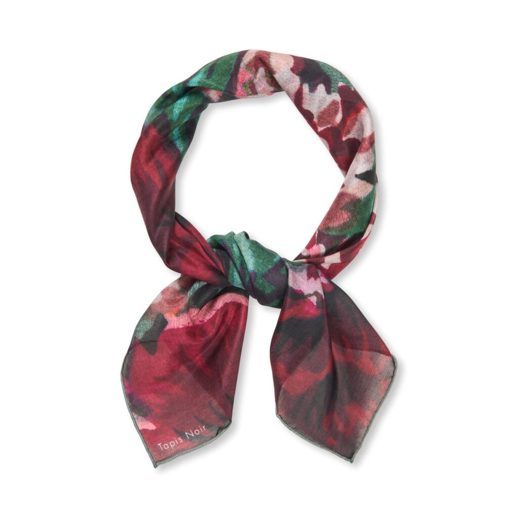 Tapis Noir Light Small Gwendolyn Scarf 67×67