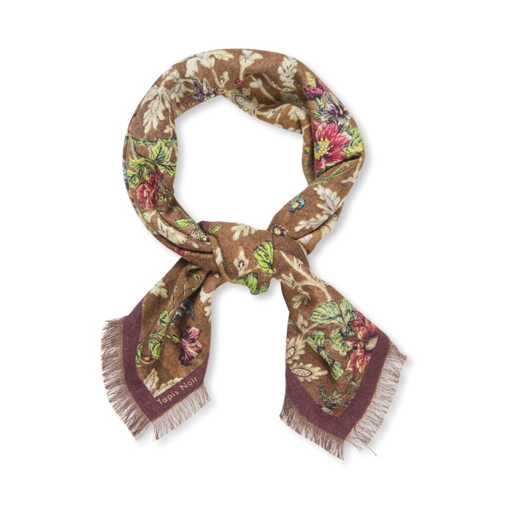 Tapis Noir  Gladys Wool Scarf 67×67