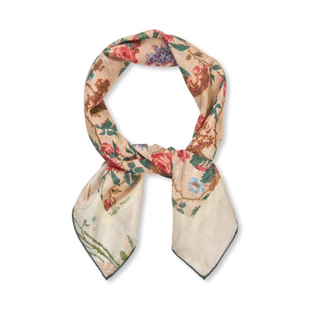 Tapis Noir Light Small Gina Scarf 67×67