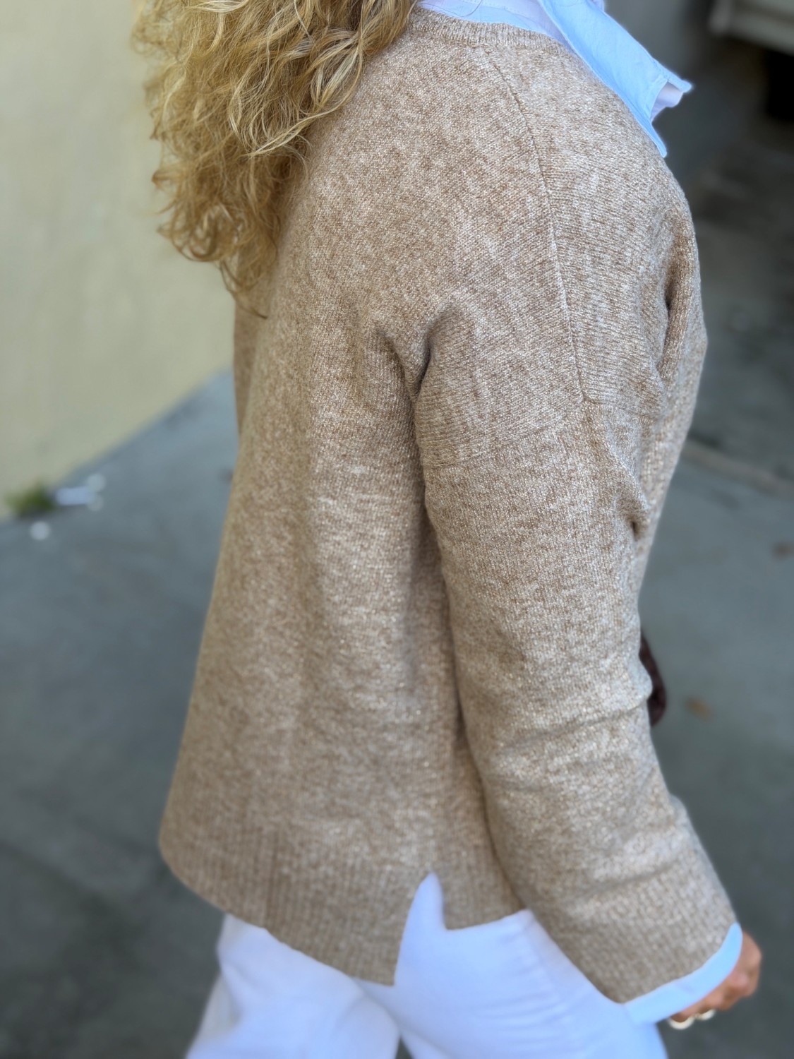 Grace & Mila Salvador V-Neck Sable – Beige genser med V-hals og lurex