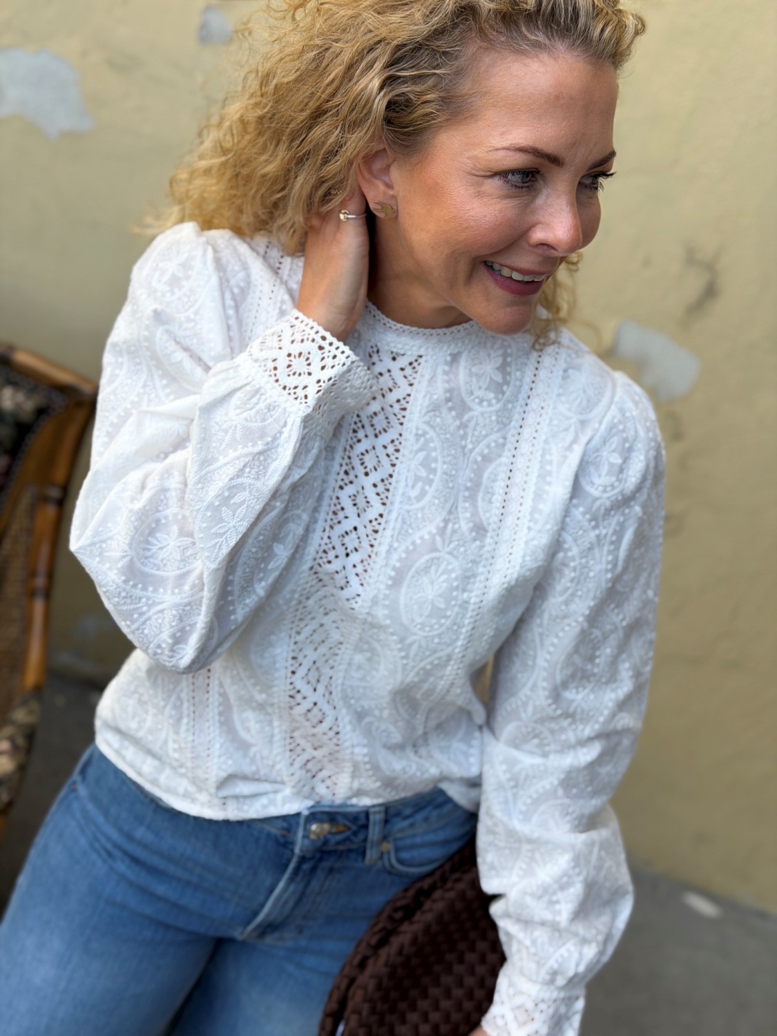 Grace & Mila Abigail Blouse Ivoire – Ivory bomullsbluse med engelsk broderi
