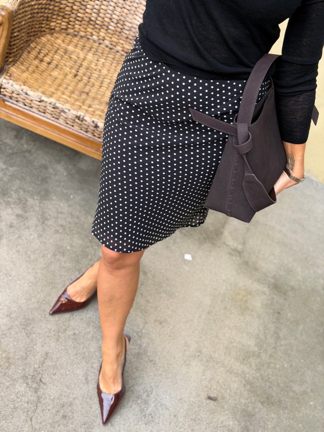 Neo Noir Mindie Mini Dot Skirt Black – Sort prikkete satengskjørt