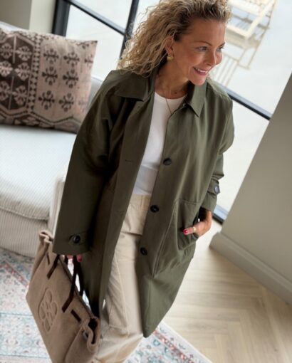 My Essential Wardrobe MWLyon Coat Olive Night – Oversized kåpe i bomullsblanding