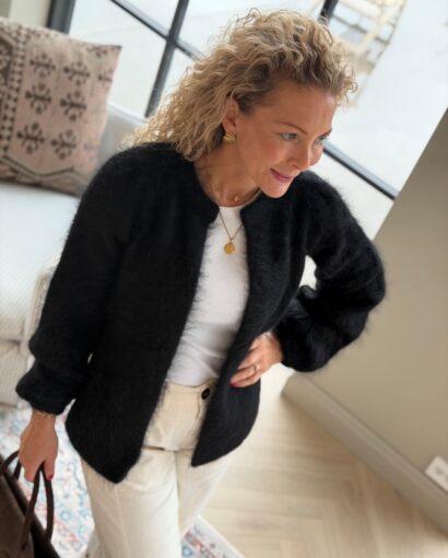 Ella & il Fredrikke Chunky Cardigan Black – Mohairjakke med knytebelte