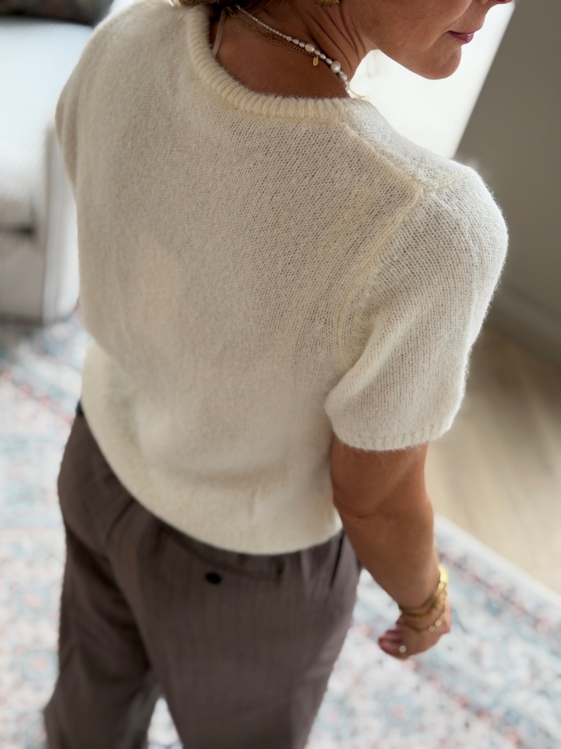 Grace & Mila Austyn Ivorie – Strikkegenser med kort arm