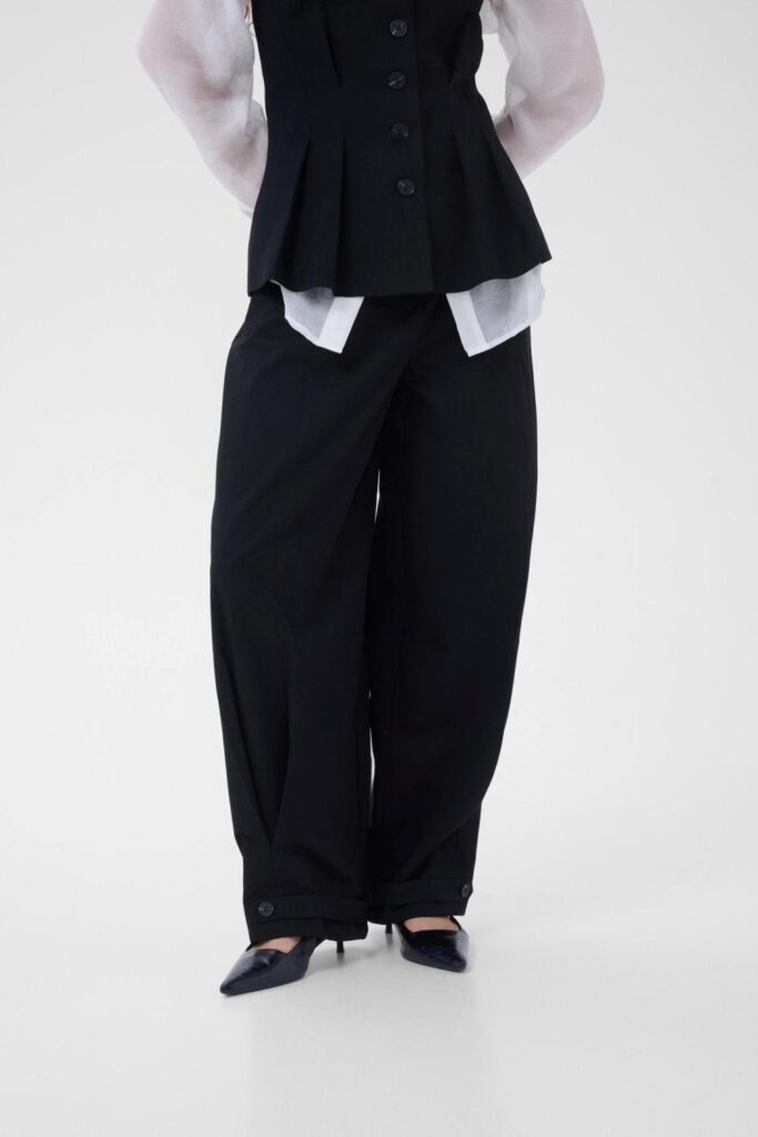 My Essential Wardrobe Evelina Barrel Pants Black