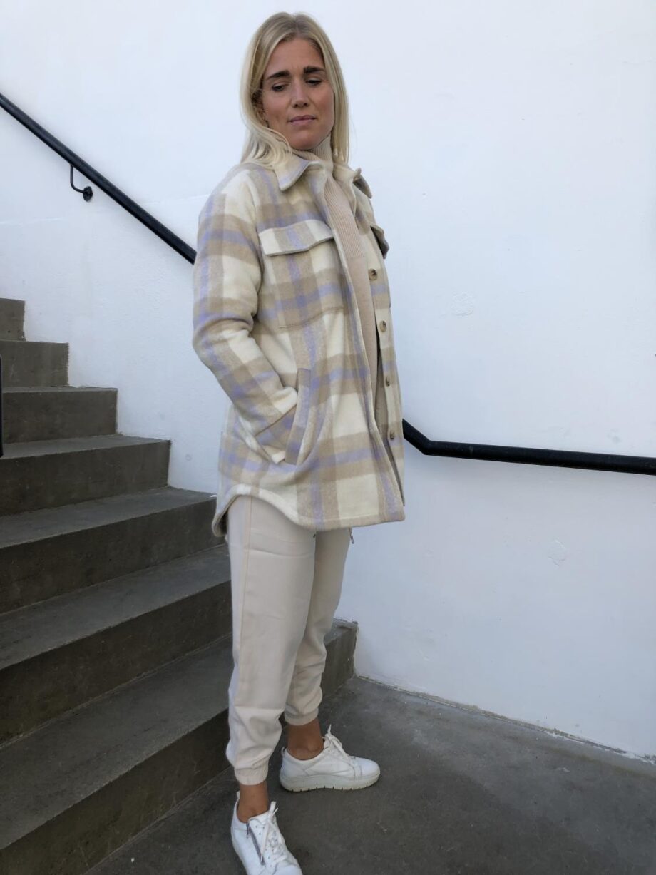 Pike Light Jacket Lavender