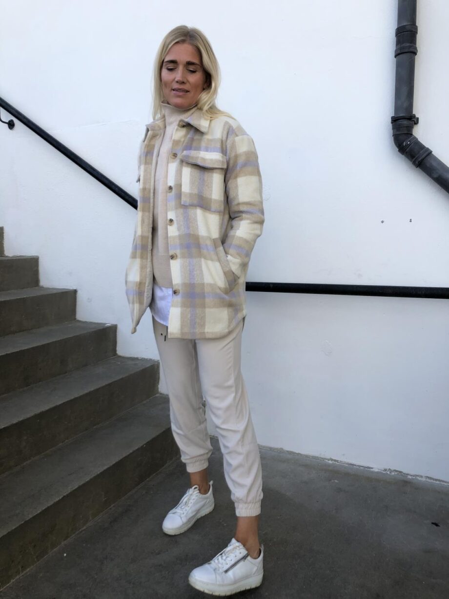 Pike Light Jacket Lavender
