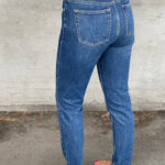 Tomorrow Denim Hepburn mom wash Bright Orlando
