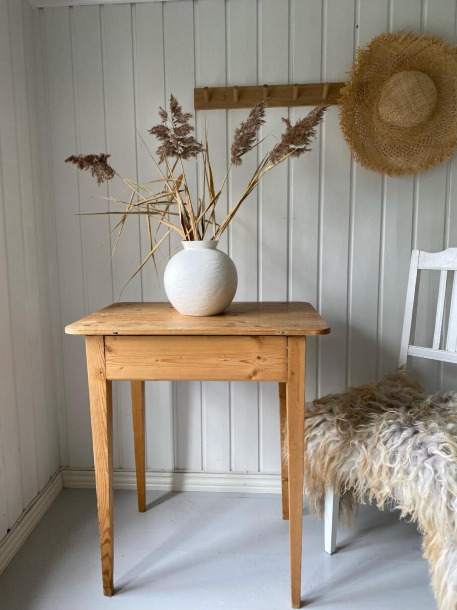 MadeByStella Vase i kermamikk
