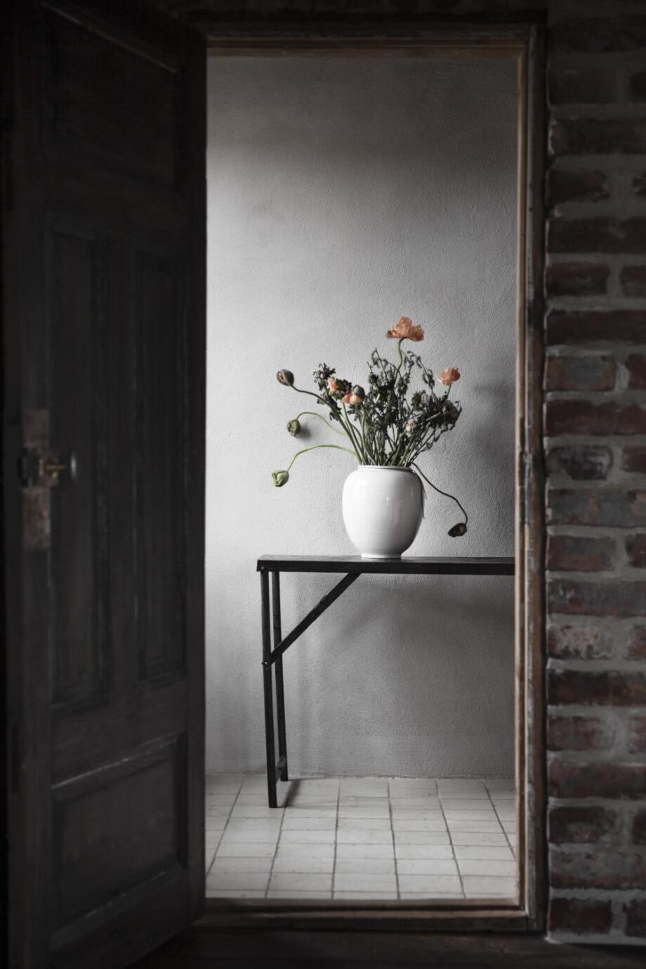 Ernst Vase i matt hvit kermaikk D17 H22