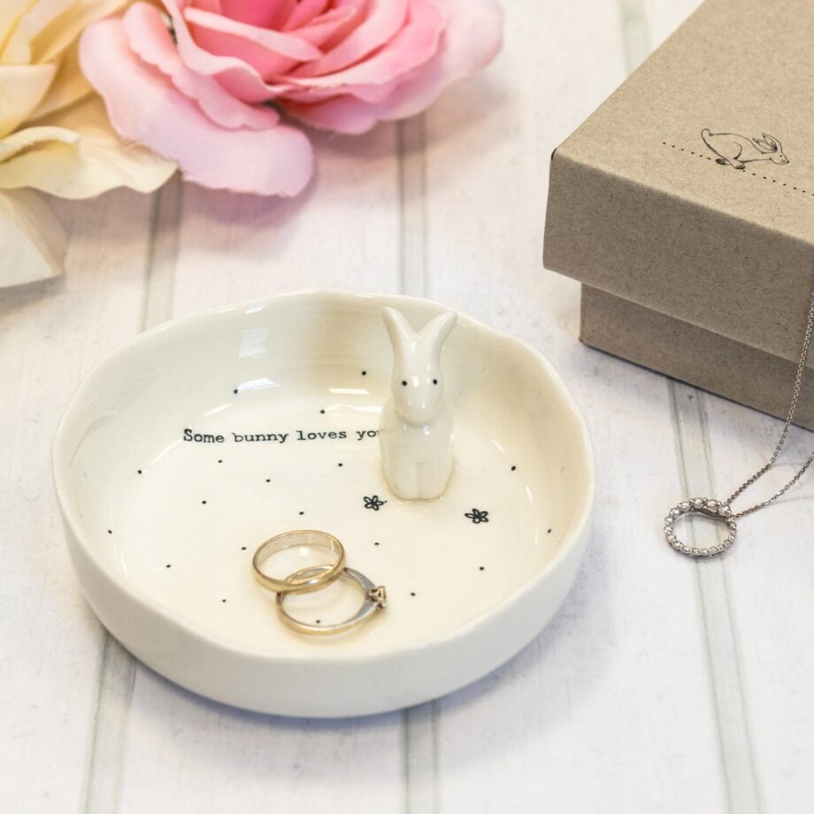 East of India Jewllery Dish "Some Bunny Loves You"