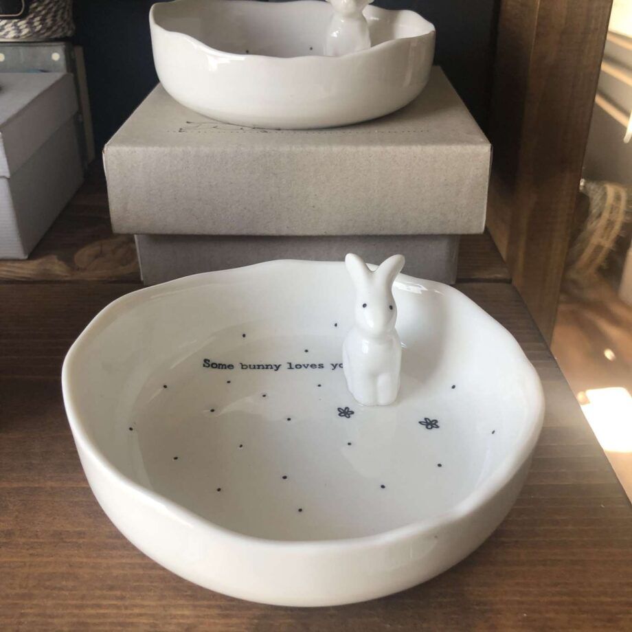 East of India Jewllery Dish "Some Bunny Loves You"