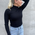 Urban Pioneers Marit Turtleneck