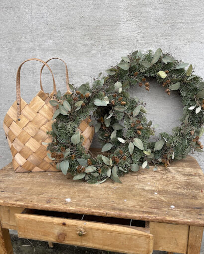Mr. Plant Grankrans Christmas Wreath