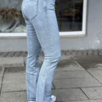 Tomorrow Denim Albert Flare Wash Pula